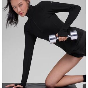 ALO Yoga Black Long Sleeve Top